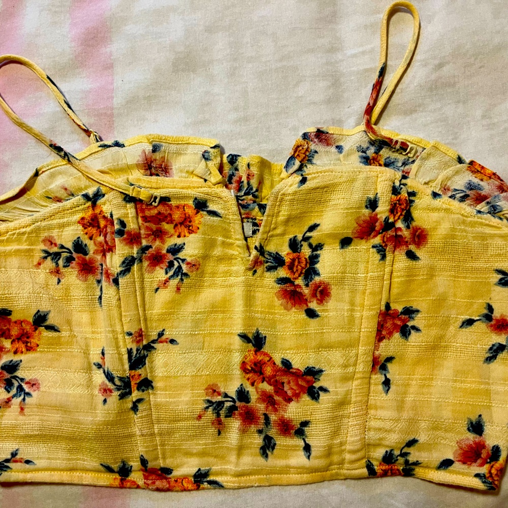 Crop top